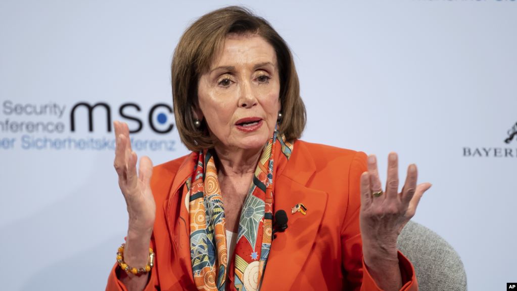 漂亮!傅莹与美众议院议长南希·佩洛西在德国慕尼黑安全会议上就5G交锋,傅莹提问引来观众席热烈掌声