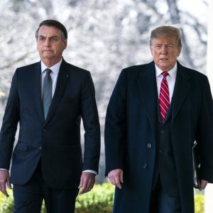 【快讯】巴西总统博尔索纳罗确诊 系首位染疫国家首脑 美国总统特朗普极有可能感染