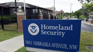 美国再一次以安全为由收紧对中国大陆记者签证的规定