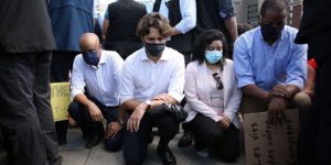 参与反种族主义集会 杜鲁多违反居家令