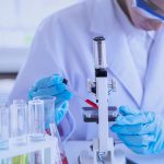 世界疫苗大战打响,中国疫苗领先,但卡在可供测试的病患不够多