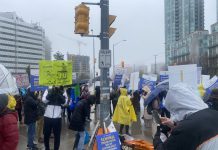 不同族裔的安省房东在抗争