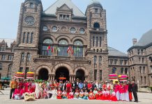 多伦多华联总会在安省议会大厦广场举办庆祝亚裔文化月活动