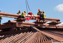 加国五台山“重建地藏殿”升樑圆满