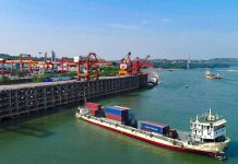 四川泸州借力国际物流大通道 外向型经济更上层楼