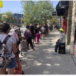 多伦多:数十万居民吃不起饭!凌晨4点排队抢免费食物