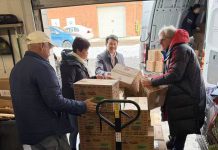 万锦市区域议员何胡景(Regional Councillor Alan Ho)举办 「2025 Markham Helping Hands/万家灯火-食物募捐大行动」